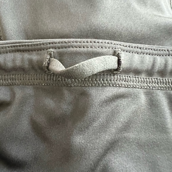 All in motion black biker shorts with pockets size XS - Picture 3 of 3